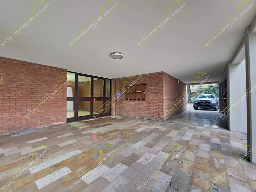 Immagine 4 di Appartamento in vendita  in via Marzabotto 116 a Modena