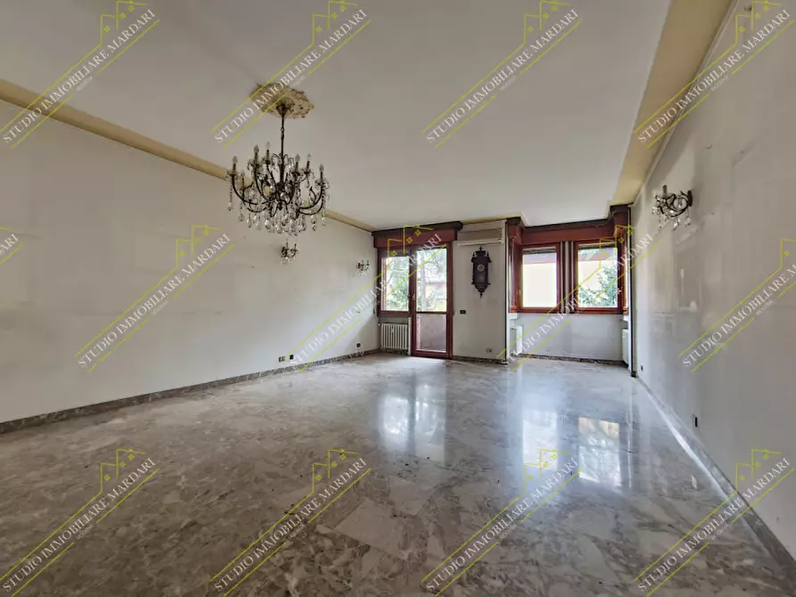 Immagine 11 di Appartamento in vendita  in via Marzabotto 116 a Modena