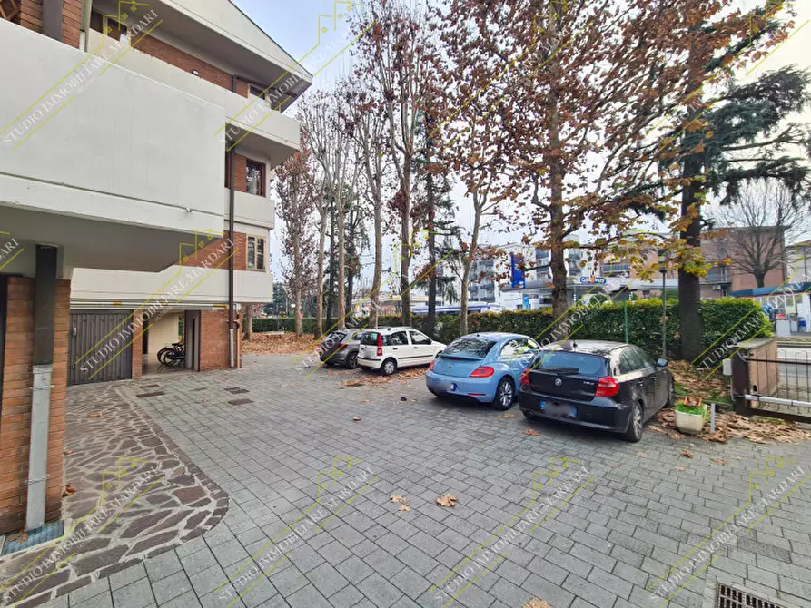 Immagine 50 di Appartamento in vendita  in via Marzabotto 116 a Modena