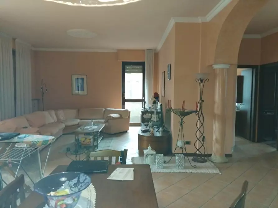 Immagine 4 di Appartamento in vendita  in VIA GOLDONI a Monza