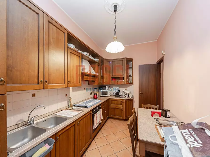 Immagine 7 di Appartamento in vendita  in VIA GOLDONI a Monza