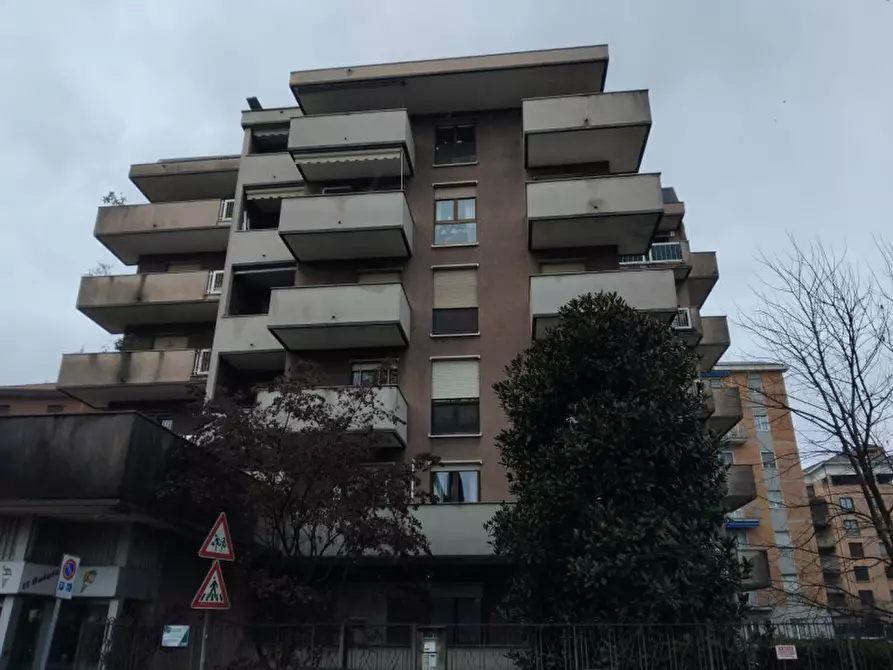 Immagine 9 di Appartamento in vendita  in VIA GOLDONI a Monza