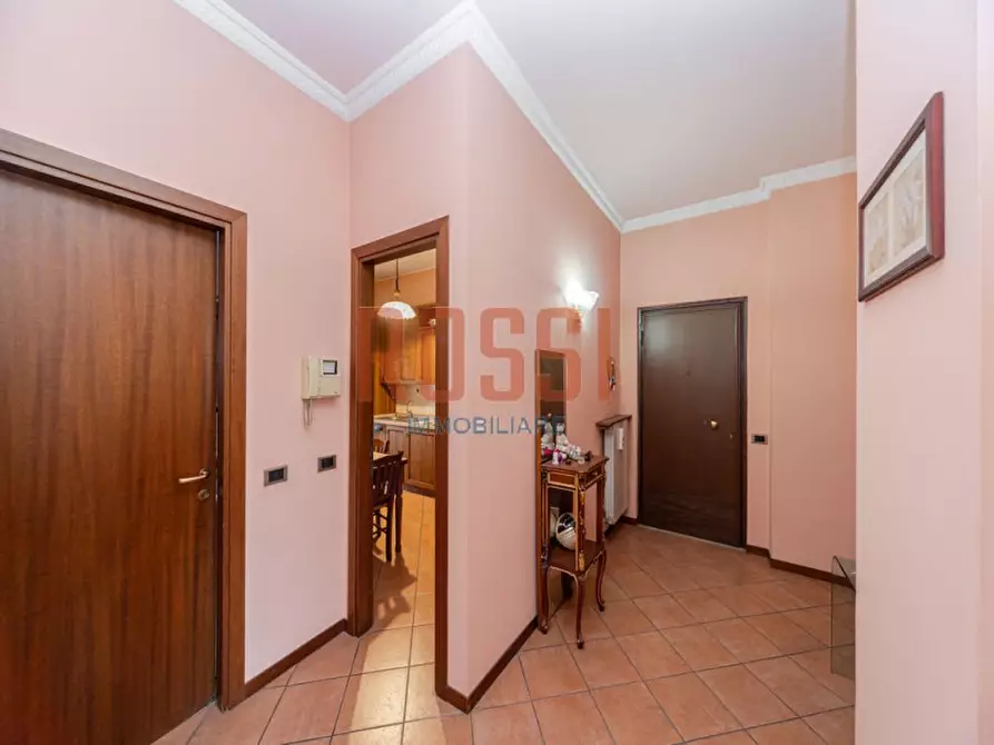 Immagine 15 di Appartamento in vendita  in VIA GOLDONI a Monza