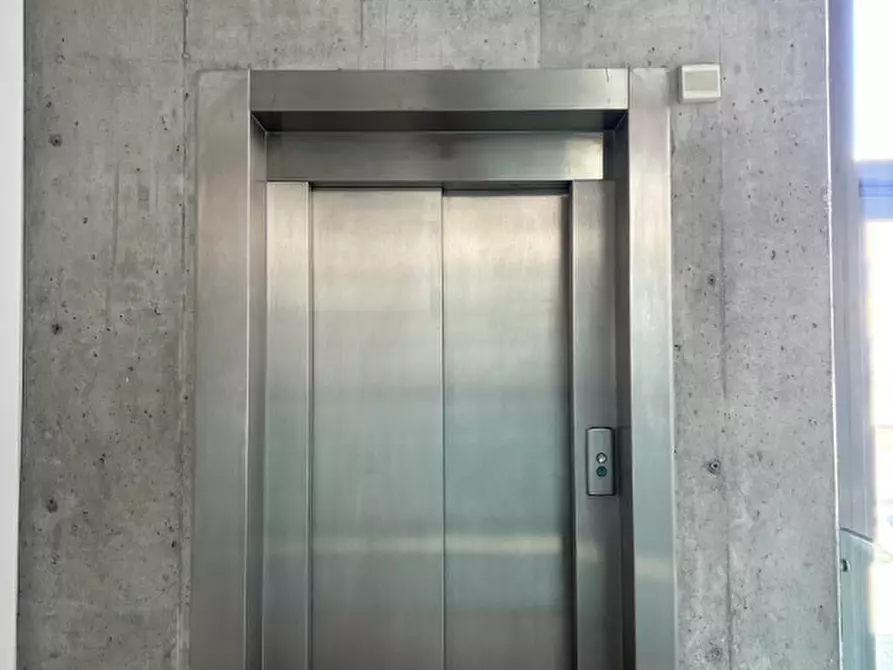 Immagine 5 di Ufficio in vendita  in via alfieri, 2 a Spinea