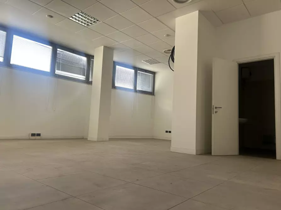 Immagine 11 di Ufficio in vendita  in via alfieri, 1A a Spinea