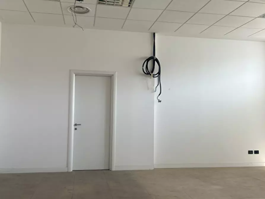 Immagine 13 di Ufficio in vendita  in via alfieri, 2 a Spinea