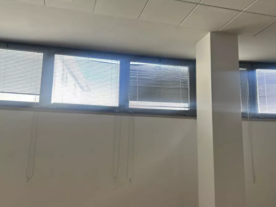 Immagine 15 di Ufficio in vendita  in via alfieri, 2 a Spinea