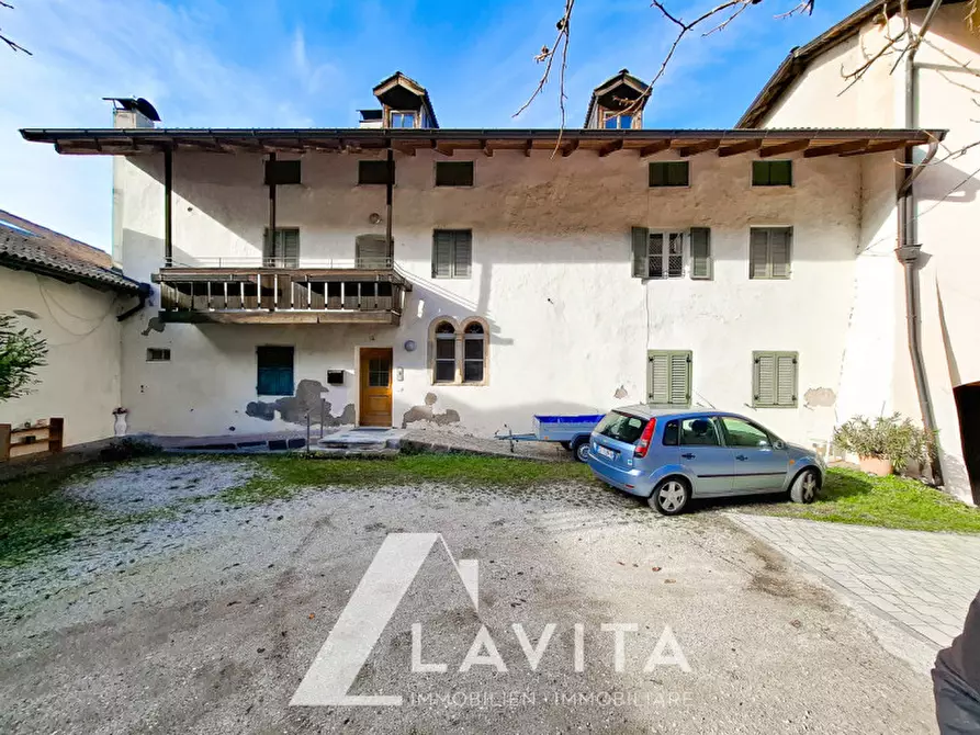 Immagine 4 di Palazzo in vendita  in Pinzoner Straße - Via Pinzano a Montagna .Montan.