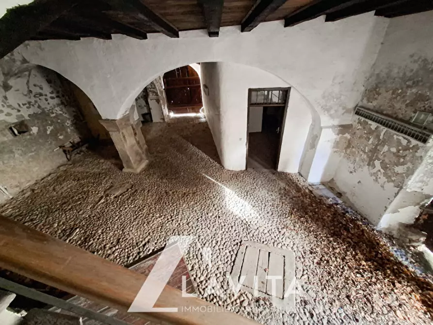 Immagine 9 di Palazzo in vendita  in Pinzoner Straße - Via Pinzano a Montagna .Montan.