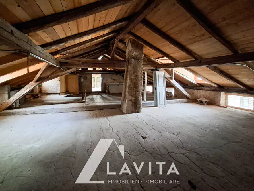 Immagine 39 di Palazzo in vendita  in Pinzoner Straße - Via Pinzano a Montagna .Montan.