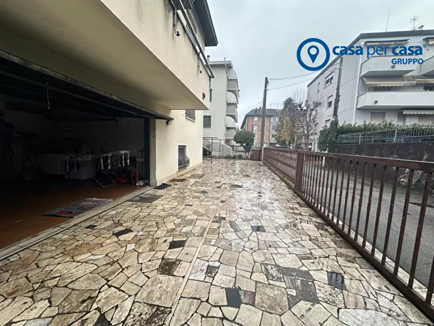 Immagine 52 di Casa indipendente in vendita  in Viale Porta Adige 16 a Rovigo