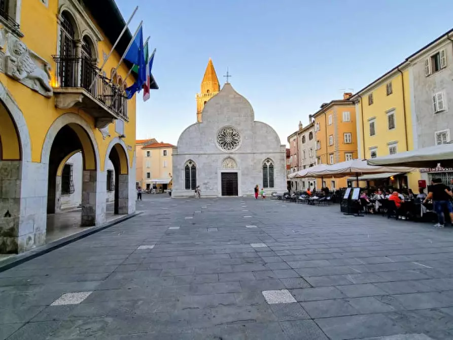 Immagine 1 di Appartamento in vendita  in dante alighieri 22 a Muggia