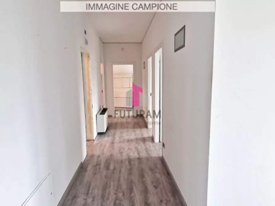 Immagine 3 di Ufficio in vendita  in VIA ROMA 1 a Ponte San Nicolò