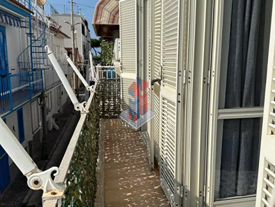 Immagine 38 di Appartamento in vendita  in ISCHIA-CASAMICCIOLA-VIA C.COLOMBO a Casamicciola Terme