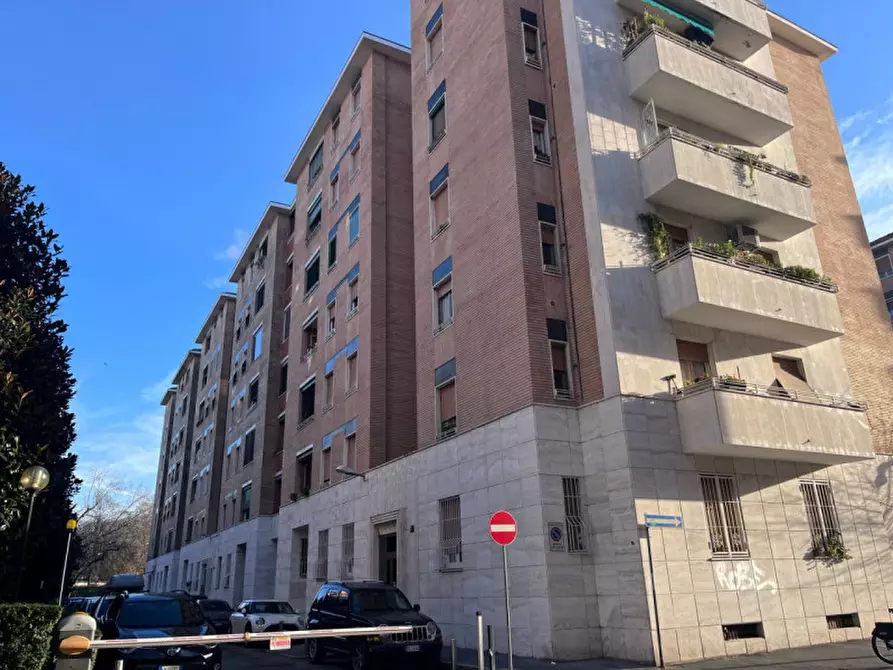 Immagine 8 di Appartamento in affitto  in Via Fratelli Rosselli 23/4 a Milano