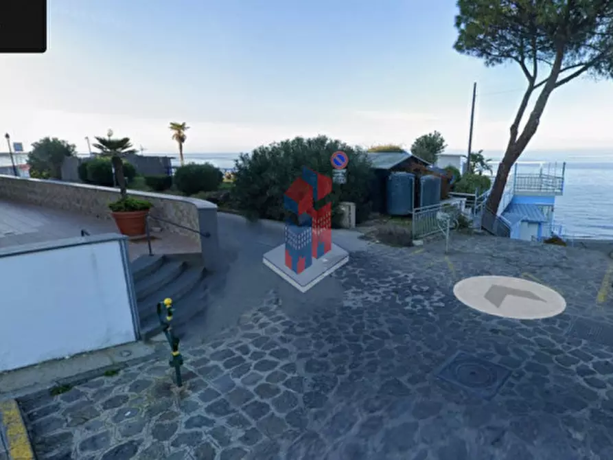 Immagine 2 di Appartamento in vendita  in ISCHIA-CASAMICCIOLA-VIA C.COLOMBO (PERRONE) a Casamicciola Terme