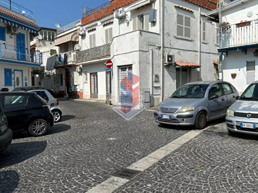 Immagine 8 di Appartamento in vendita  in ISCHIA-CASAMICCIOLA-VIA C.COLOMBO (PERRONE) a Casamicciola Terme