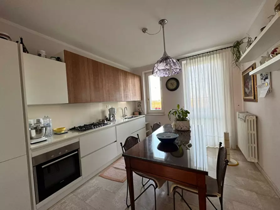 Immagine 11 di Casa trifamiliare in vendita  a Castel Goffredo