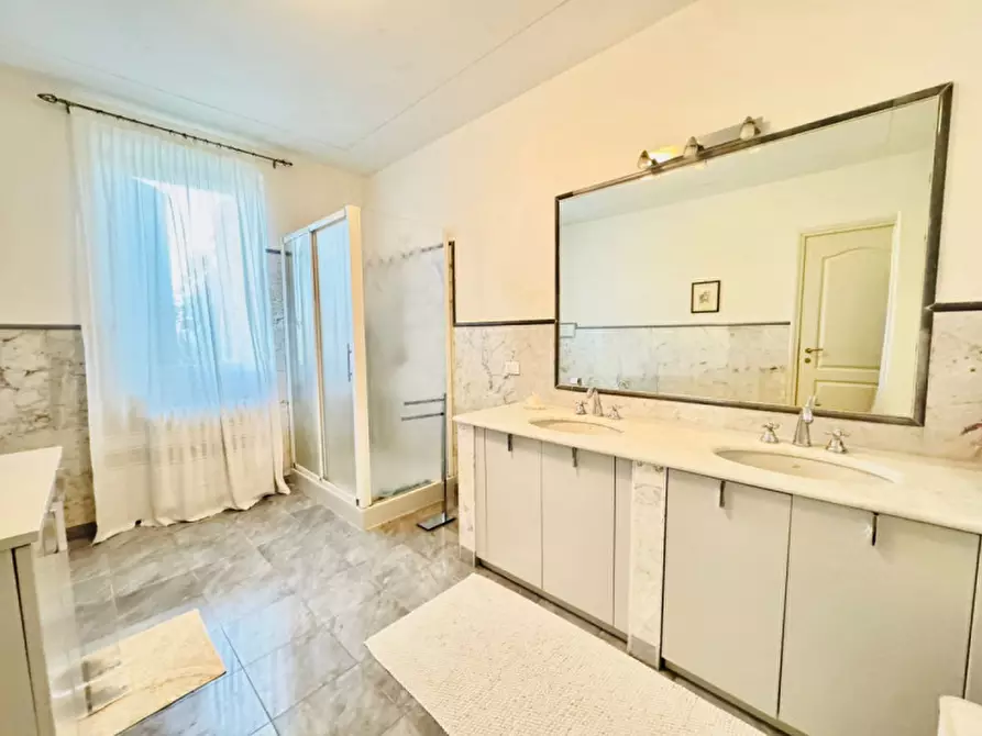 Immagine 16 di Casa trifamiliare in vendita  a Castel Goffredo