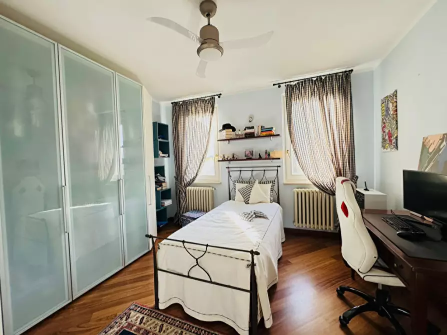 Immagine 25 di Casa trifamiliare in vendita  a Castel Goffredo