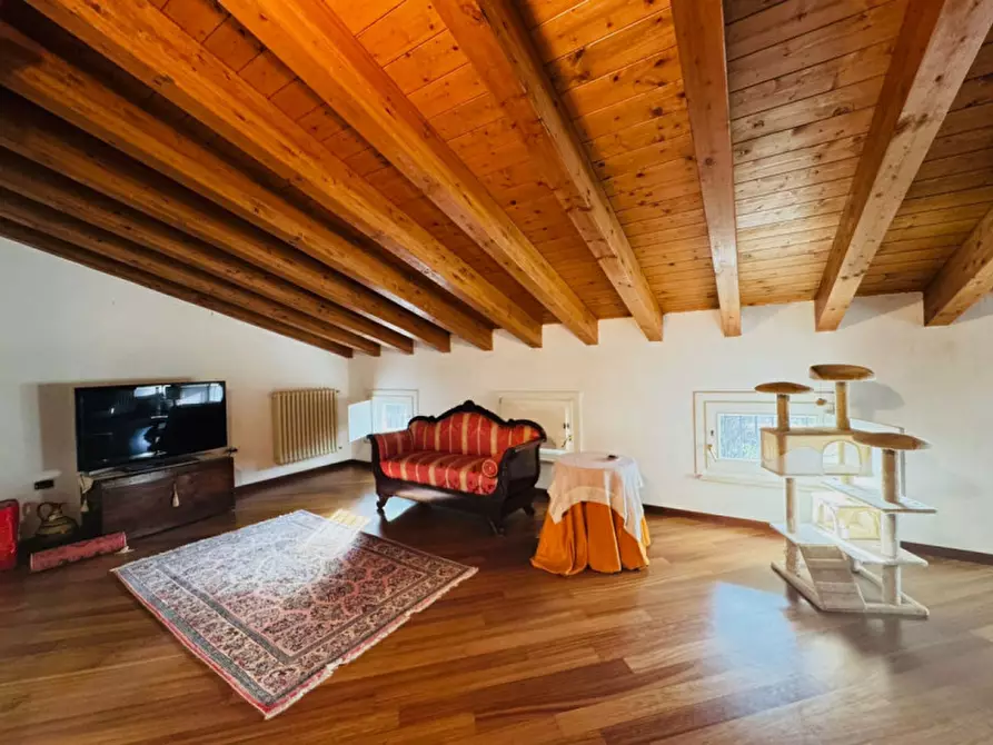 Immagine 36 di Casa trifamiliare in vendita  a Castel Goffredo