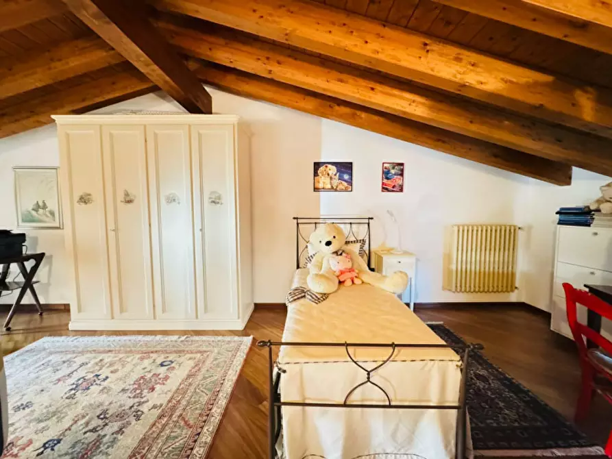 Immagine 37 di Casa trifamiliare in vendita  a Castel Goffredo