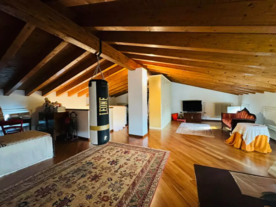 Immagine 39 di Casa trifamiliare in vendita  a Castel Goffredo