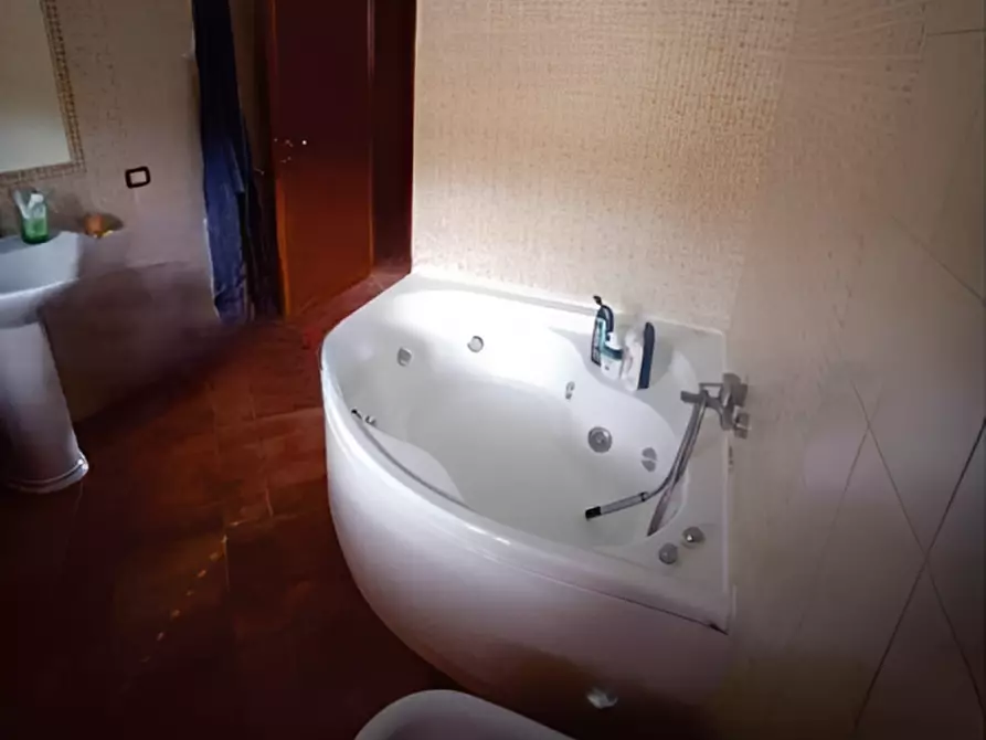 Immagine 5 di Appartamento in vendita  in VIA GUGLIELMO MARCONI 48 a Donori