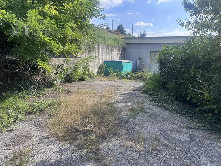 Immagine 12 di Capannone industriale in vendita  in Via cartiera a Lugo Di Vicenza