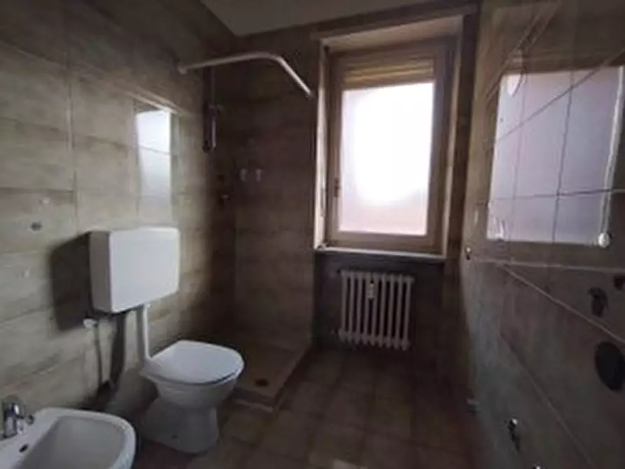 Immagine 31 di Appartamento in vendita  in Corso Galileo Ferraris 4 a Chivasso