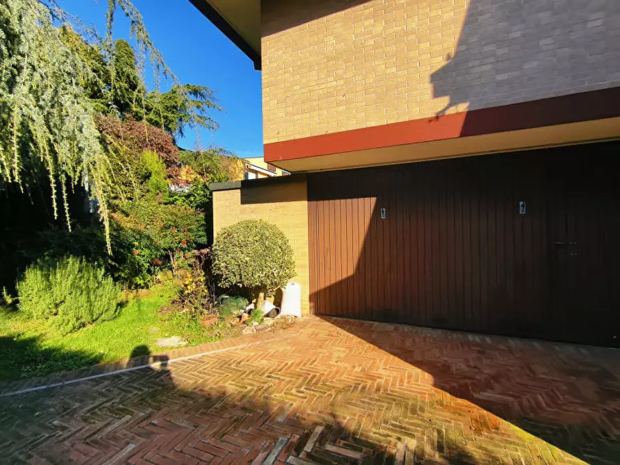 Immagine 5 di Casa bifamiliare in vendita  in via Verdi a Montegrotto Terme