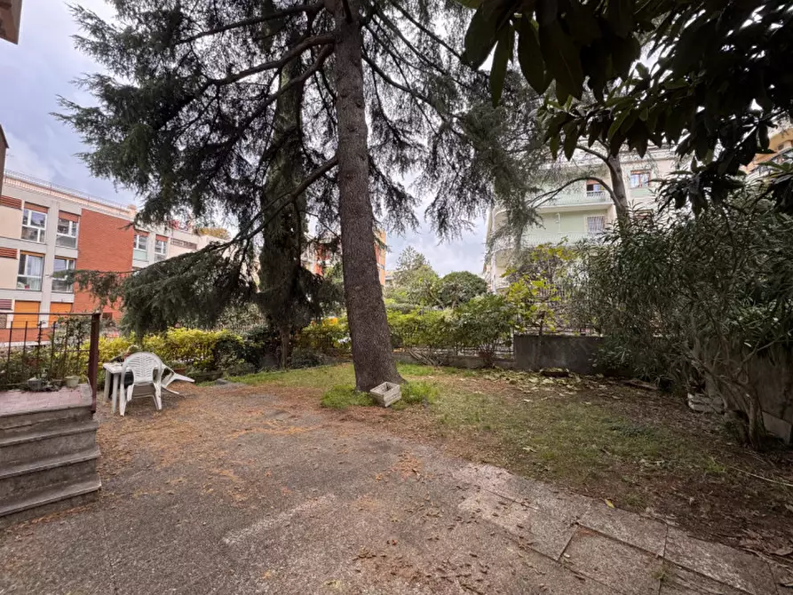 Immagine 22 di Appartamento in vendita  in viale arezzo a Genova