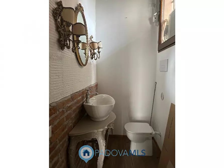 Immagine 10 di Negozio in vendita  in Via A. Gramsci, 77 a Cadoneghe