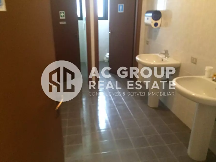 Immagine 13 di Capannone industriale in affitto  in Via I Maggio a Origgio