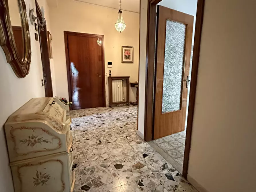 Immagine 6 di Appartamento in vendita  in Via Ippolito Pindemonte 21 a Verona