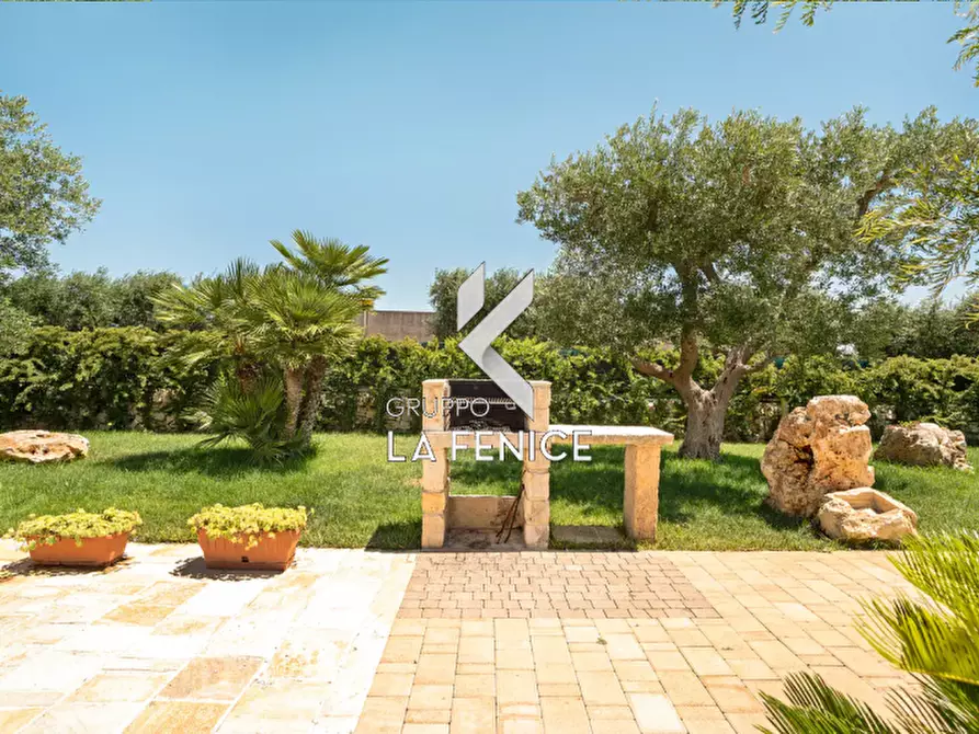 Immagine 23 di Rustico / casale in vendita  in c.da canonica a Martina Franca