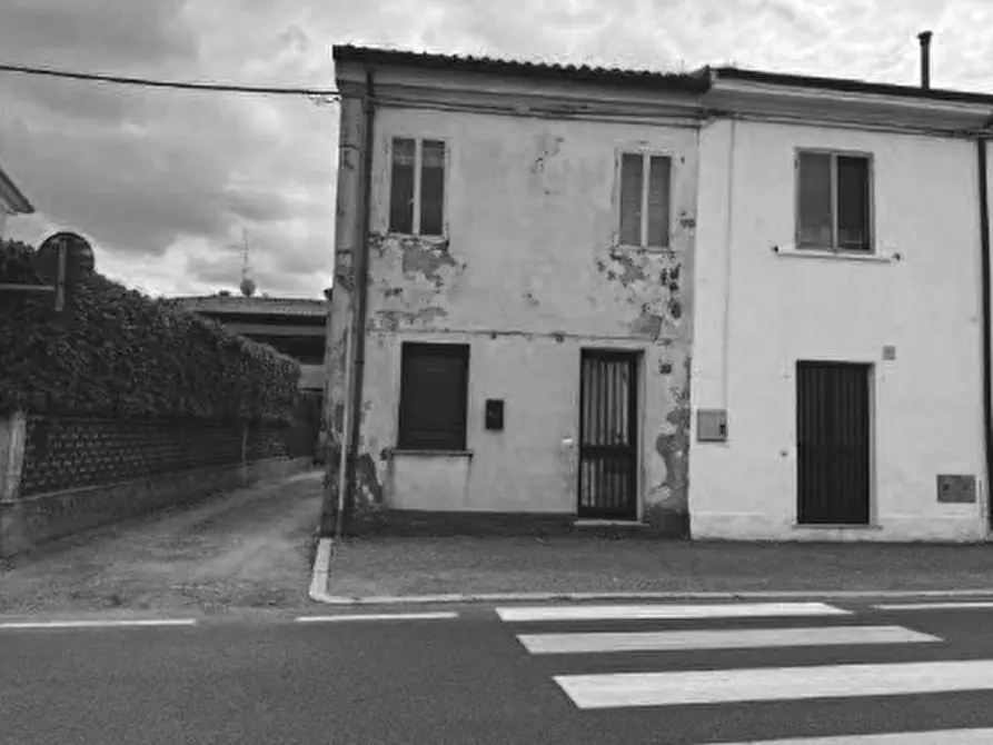 Immagine 1 di Casa indipendente in vendita  in VIA XX SETTEMBRE 97 a Ronco All'adige