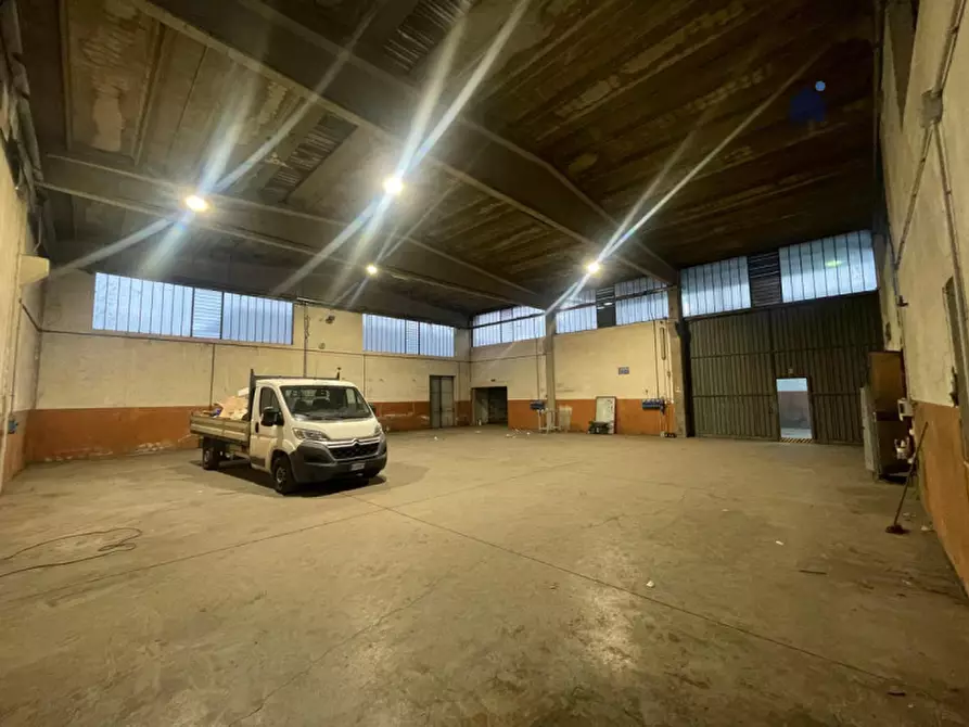 Immagine 5 di Laboratorio in affitto  a Calcinato