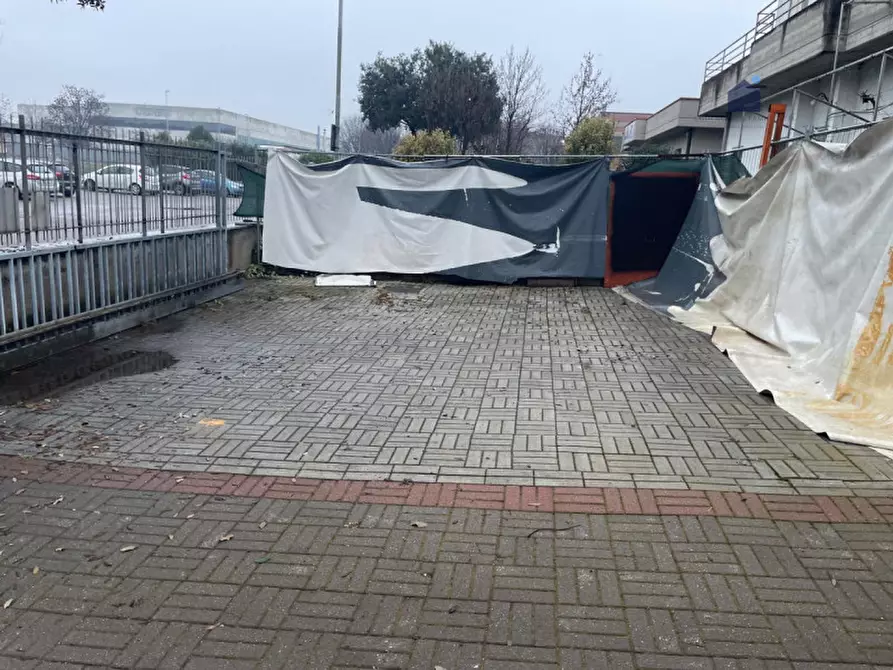 Immagine 8 di Laboratorio in affitto  a Calcinato