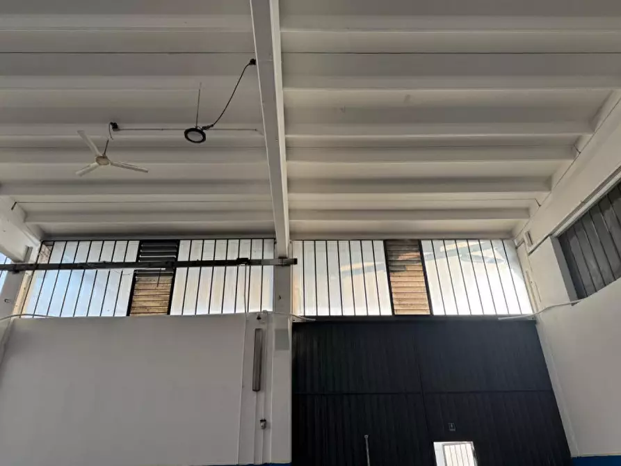 Immagine 2 di Capannone industriale in affitto  in Via Gavardina Di Sopra 6 a Calcinato