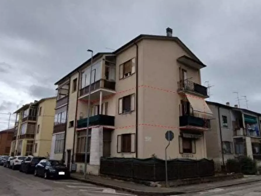 Immagine 1 di Appartamento in vendita  in VIA NINO BIXIO 30 a Legnago