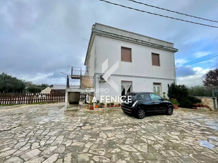 Immagine 2 di Appartamento in vendita  in Via Carlo III di Borbone a Locorotondo