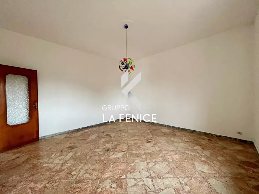 Immagine 25 di Appartamento in vendita  in Via Carlo III di Borbone a Locorotondo