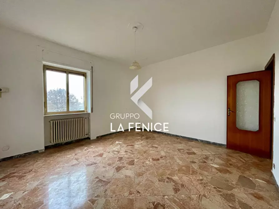 Immagine 29 di Appartamento in vendita  in Via Carlo III di Borbone a Locorotondo