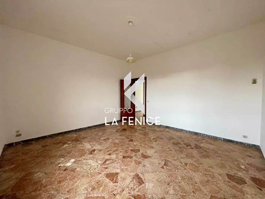 Immagine 31 di Appartamento in vendita  in Via Carlo III di Borbone a Locorotondo