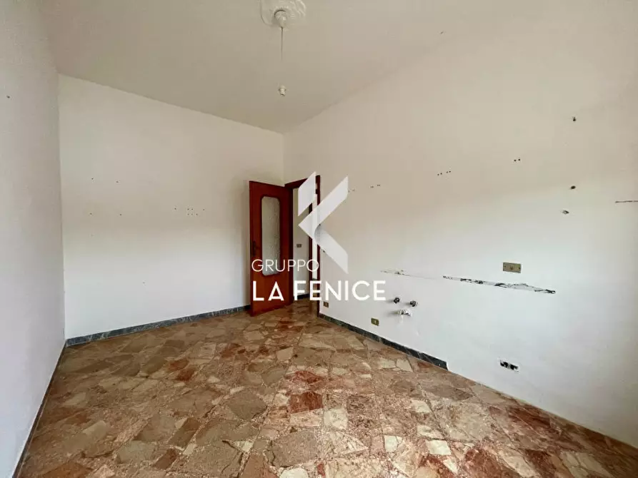 Immagine 40 di Appartamento in vendita  in Via Carlo III di Borbone a Locorotondo