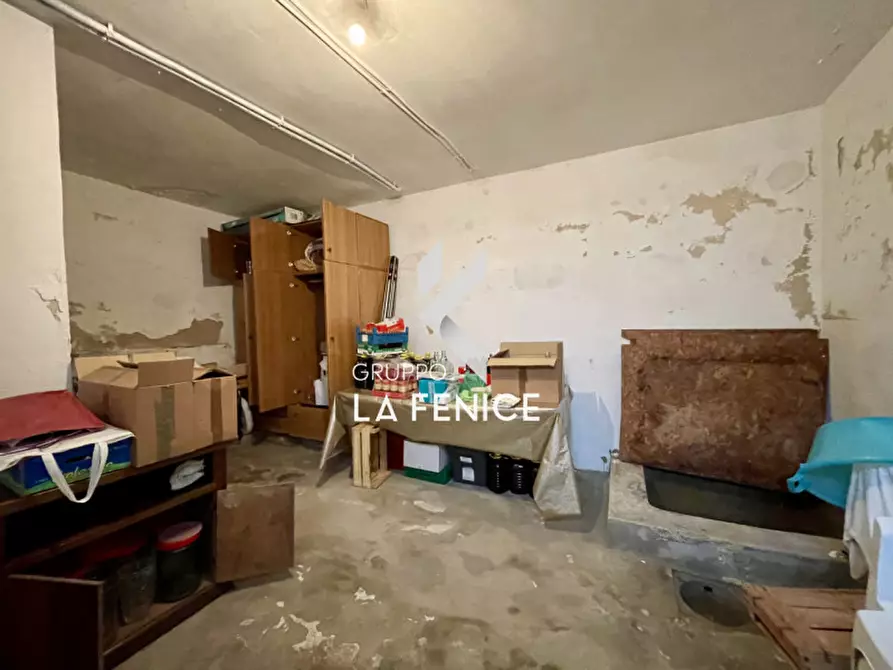 Immagine 57 di Appartamento in vendita  in Via Carlo III di Borbone a Locorotondo