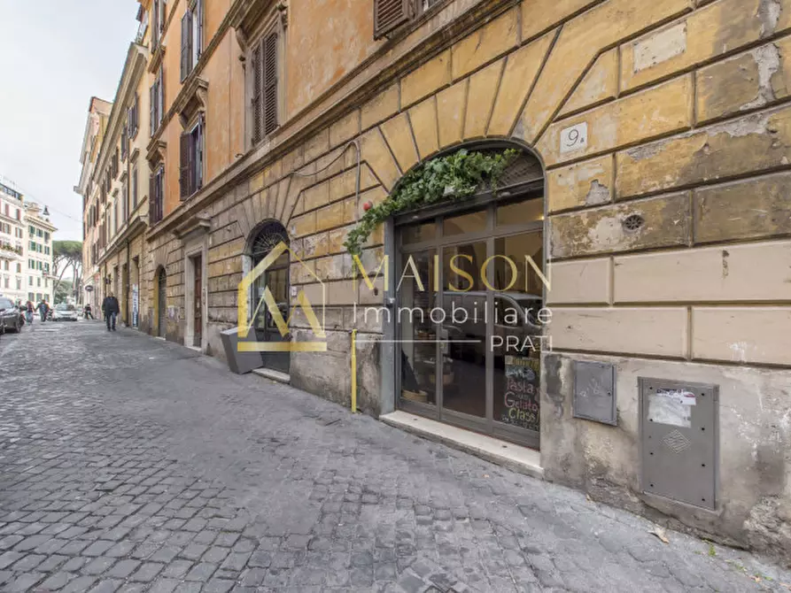 Immagine 21 di Negozio in vendita  in Borgo Vittorio a Roma