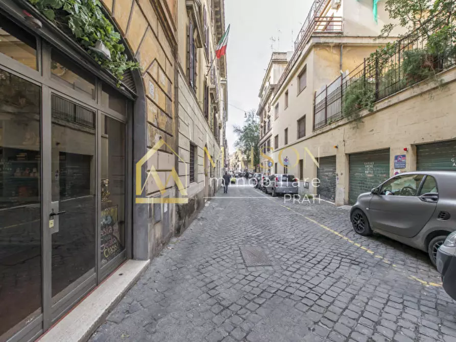 Immagine 23 di Negozio in vendita  in Borgo Vittorio a Roma