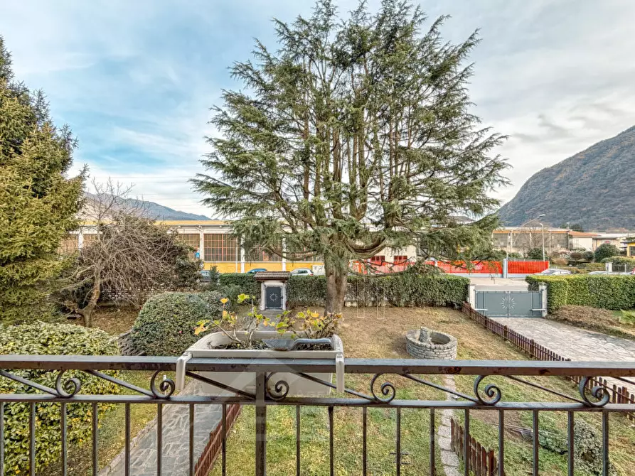 Immagine 8 di Villa in vendita  in via cirla 22 a Gravellona Toce